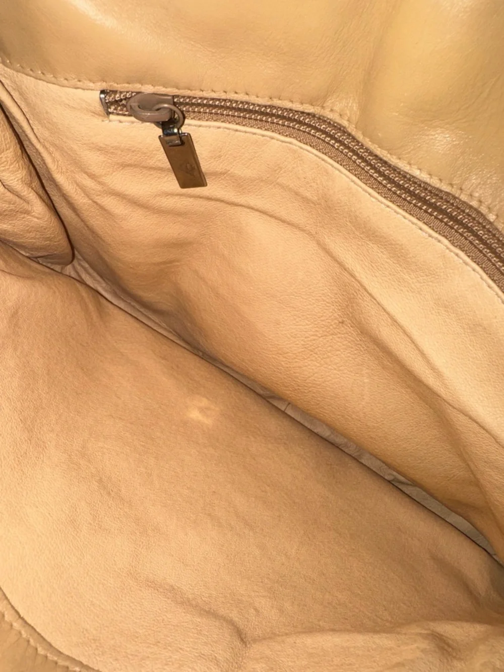 Bottega Veneta EXTREMELY RARE Woven calf hair Shoulder Bag with Fur trim